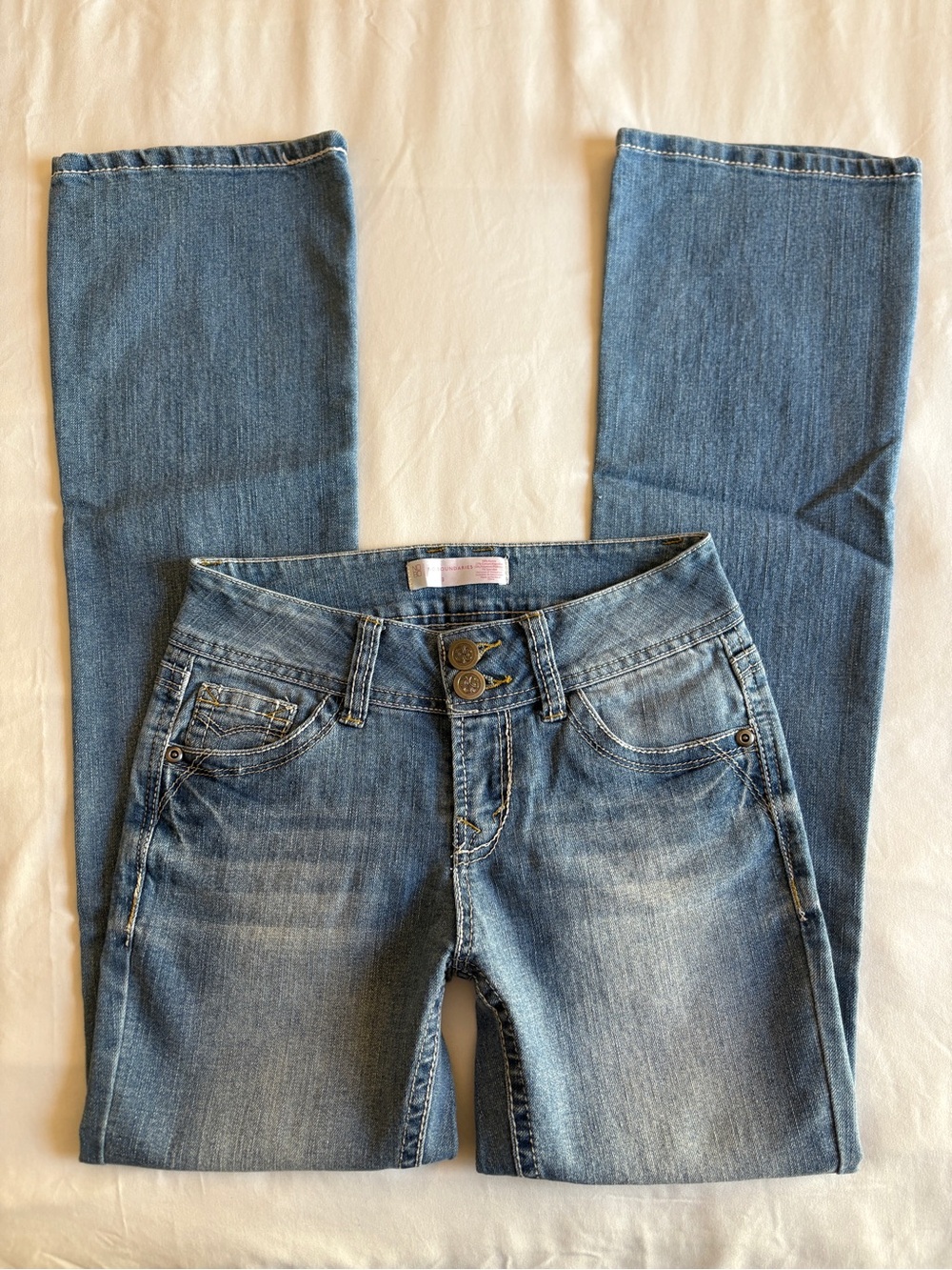 No Boundaries Low Rise Bootcut Jeans Y2K Embroidered Pocket Flare Vintage Indie